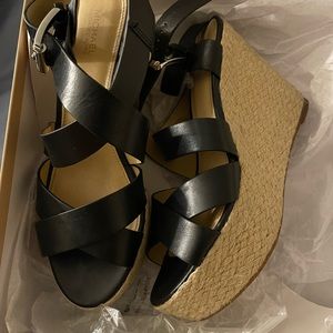 Michael Kors leather Celia mid wedge black sz 8.5